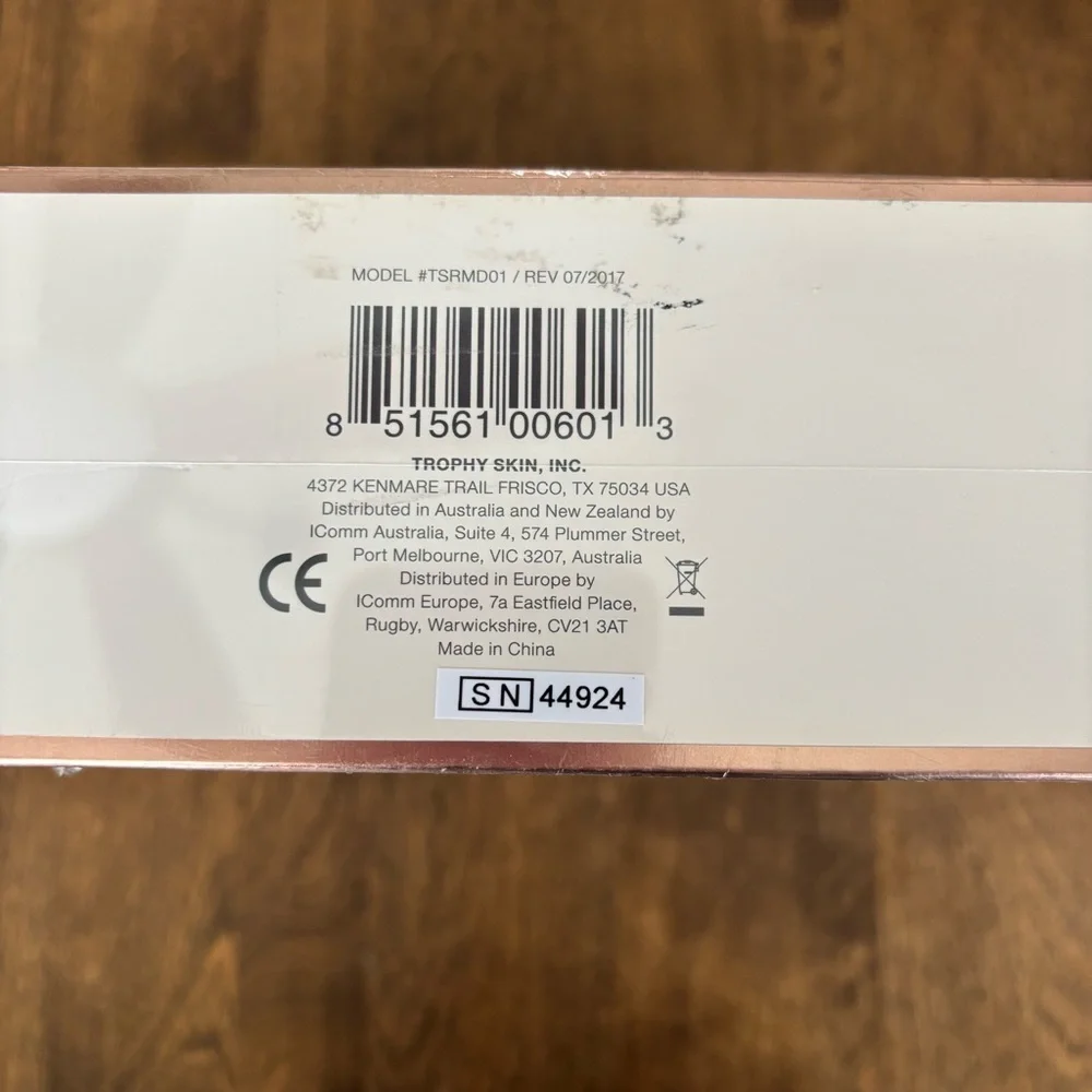 Trophy Skin RejuvaliteMD Light Therapy Anti-Aging Lamp Factory Sealed NEW - Picture 3 of 5